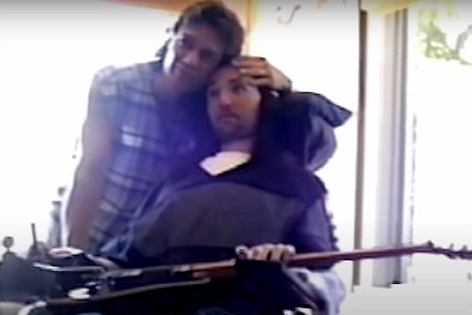 Watch New Video of Eddie Van Halen Visiting Jason Becker in 1996