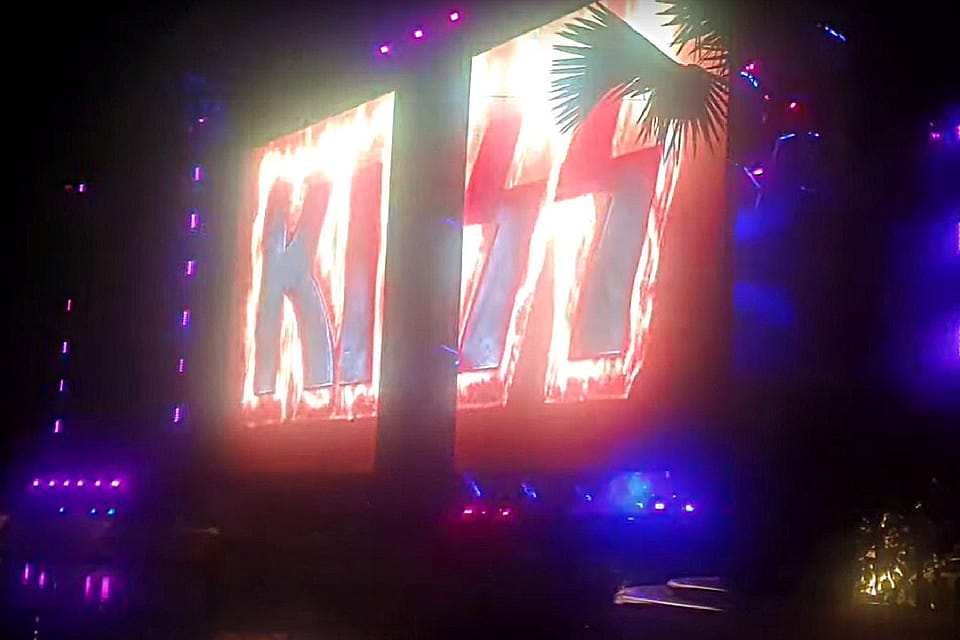 Watch Clips from Kiss’ Highly Explosive Soundcheck in Dubai
