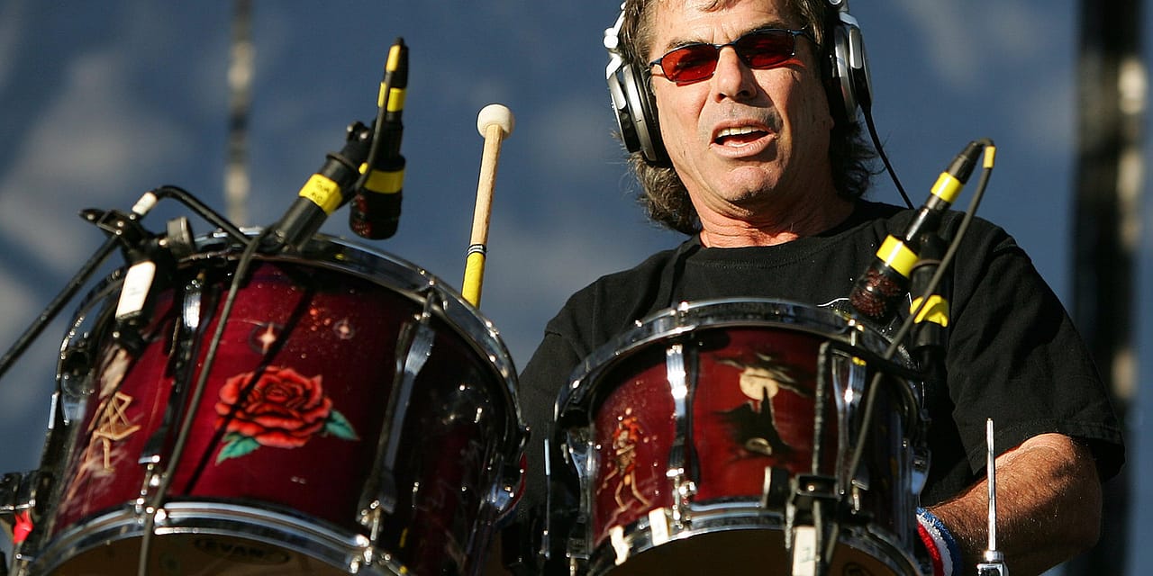 How Mickey Hart Commemorates Jerry Garcia’s Death