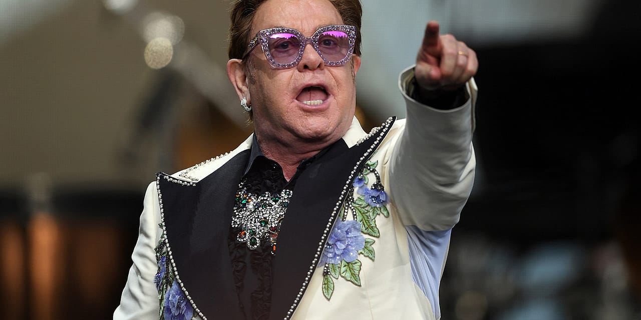 Elton John Pushes Farewell Tour U.S. Dates Back to 2022