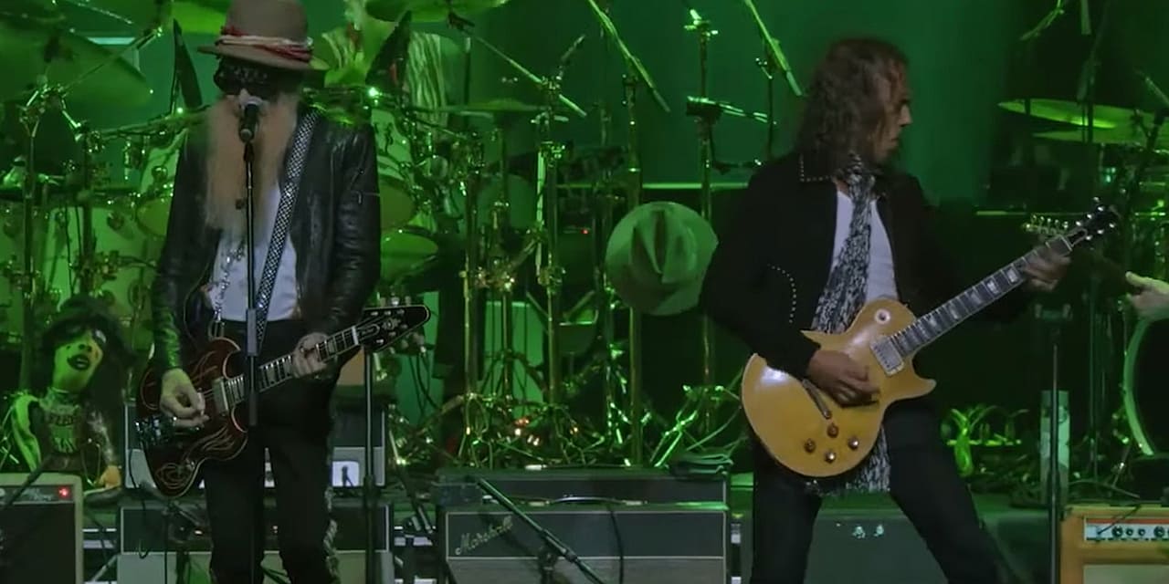 Watch All-Star Group Perform Fleetwood Mac’s ‘Green Manalishi’
