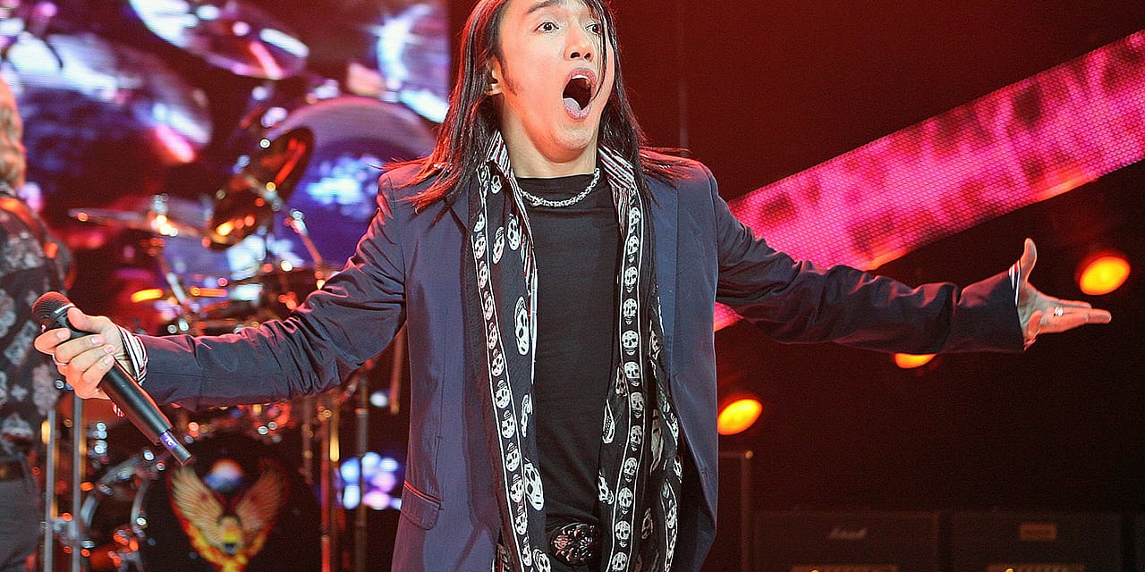 Journey Had to Force Arnel Pineda Onto Stage for His First Show