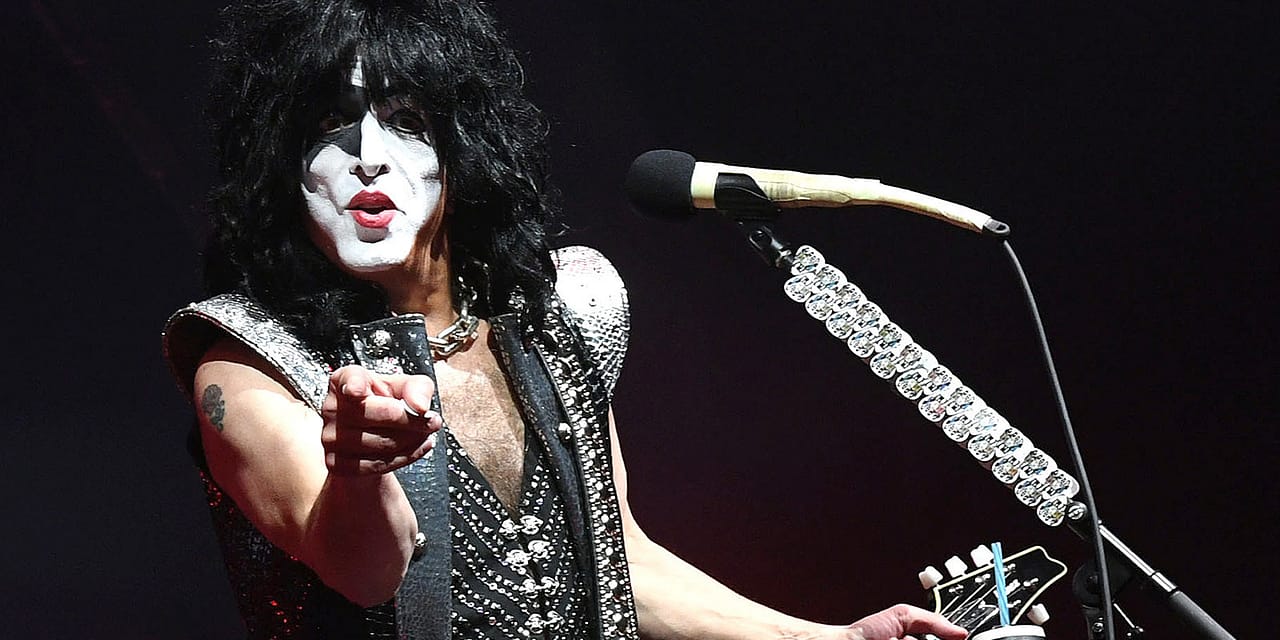 Paul Stanley Takes Potshot at Reviewer From 1974