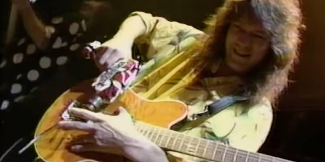 30 Years Ago: Van Halen Cook Up a Hit With ‘Poundcake’