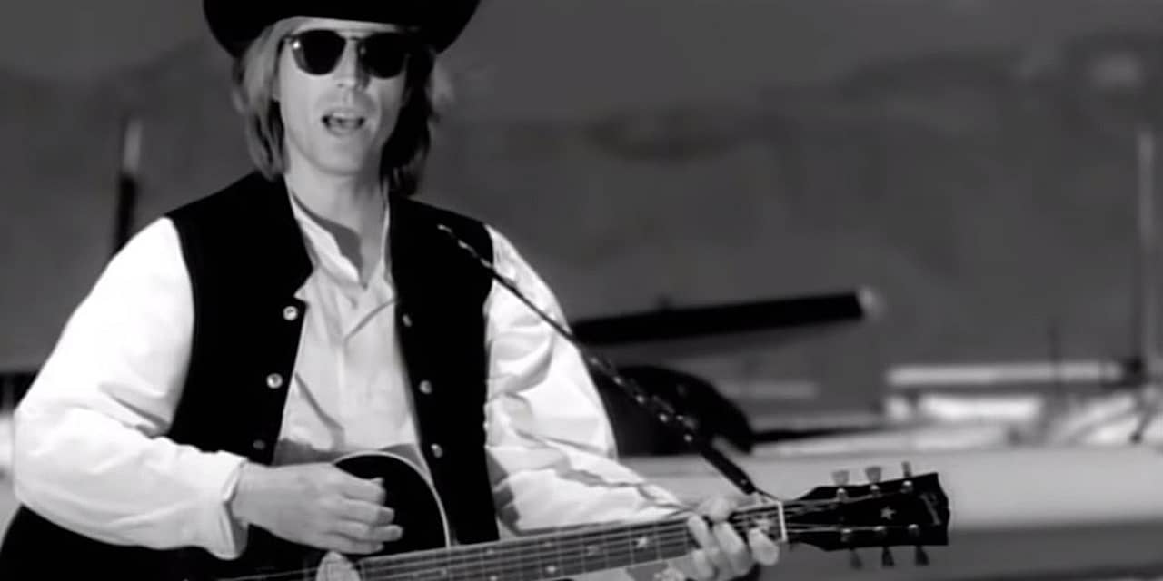 How Tom Petty’s ‘Learning to Fly’ Became a Quiet Redemption Song