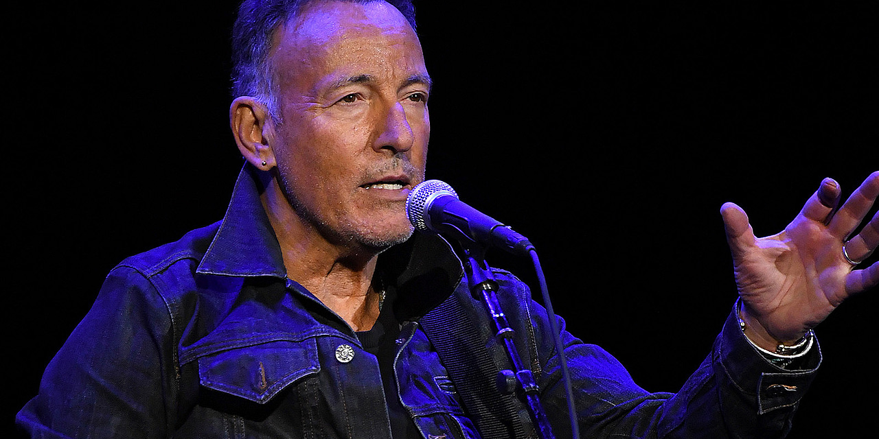 When Bruce Springsteen First Heard Himself on the Radio