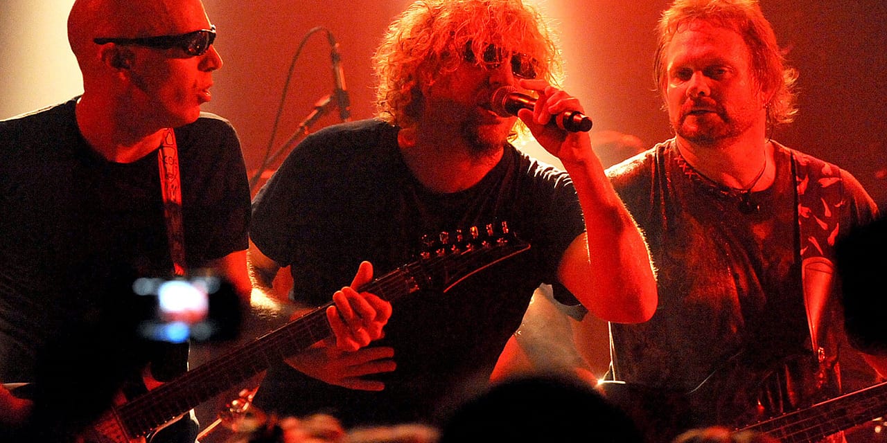 10 Years Ago: Chickenfoot Hit Their Stride With ‘Chickenfoot III’
