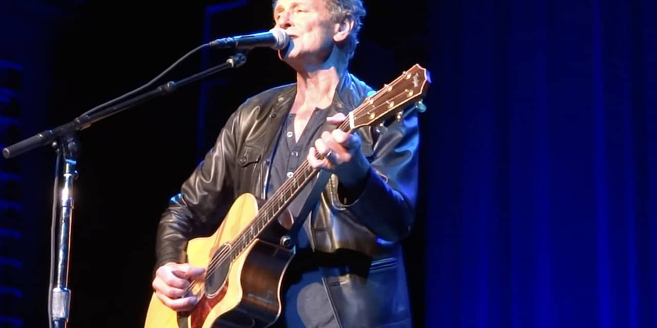 Lindsey Buckingham Commences Solo Tour: Set List and Video