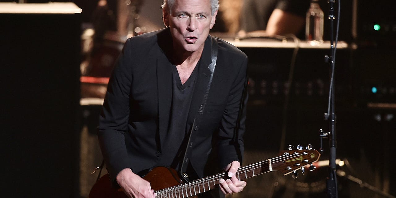 Lindsey Buckingham ‘Fine’ with Fleetwood Mac ‘Covers Band’ Lineup
