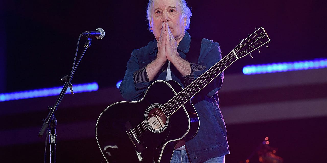Paul Simon Plays Surprise Two-Song Set During Global Citizen Live