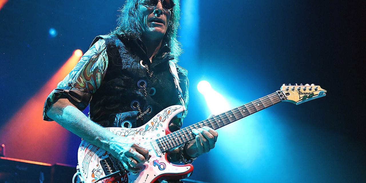 Steve Vai Announces Sprawling 2022 U.S. Tour