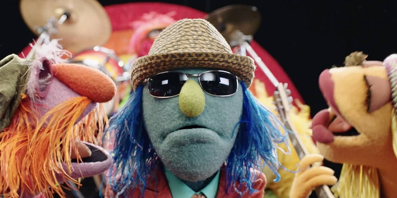 Watch the Muppets Cover Electric Light Orchestra’s ‘Mr. Blue Sky’