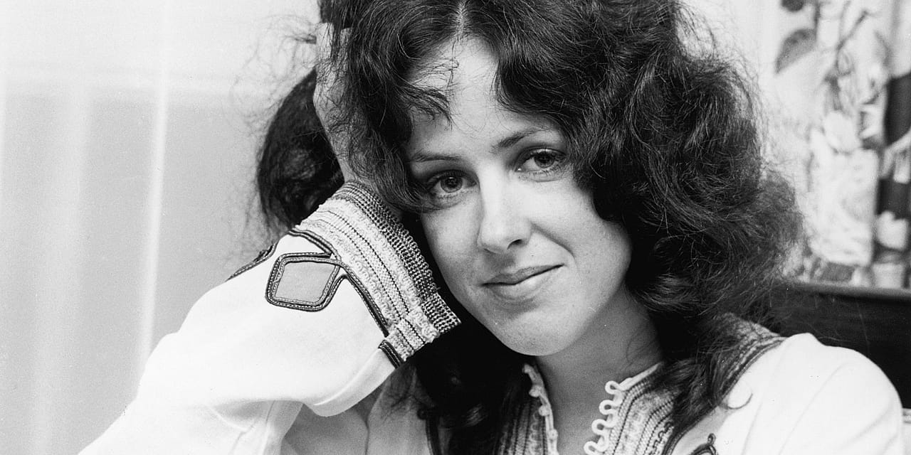 When Grace Slick Blasted Off During Jefferson Airplane Live Debut