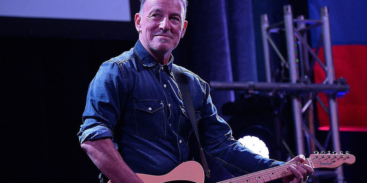 Bruce Springsteen Looking to Sell Catalog for Up to $415 Million