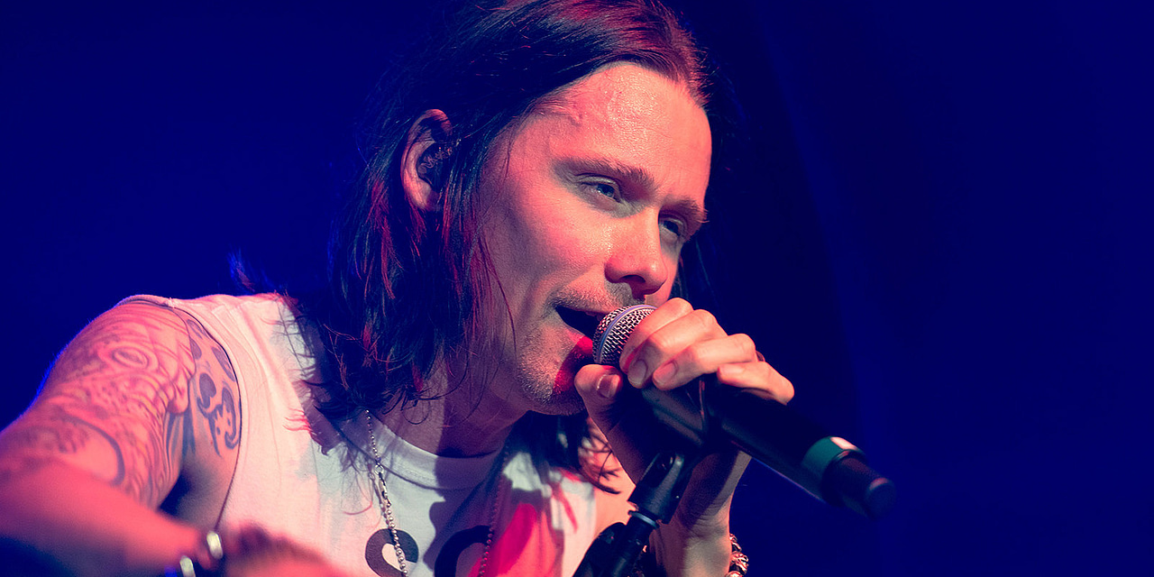 Myles Kennedy Had to Hide Tears During Led Zeppelin Tryout