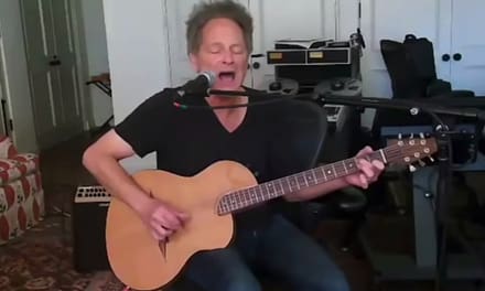 Lindsey Buckingham Sings for the First Time Since Heart Surgery