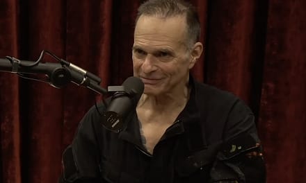 Why David Lee Roth Is ‘Pissed About Everything’