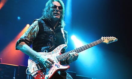 Steve Vai Announces Sprawling 2022 U.S. Tour