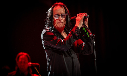 Todd Rundgren Raises Virtual-Concert Bar: Show Review