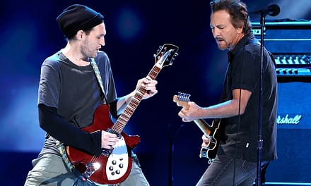 Pearl Jam Adds Former Red Hot Chili Peppers Guitarist to Lineup