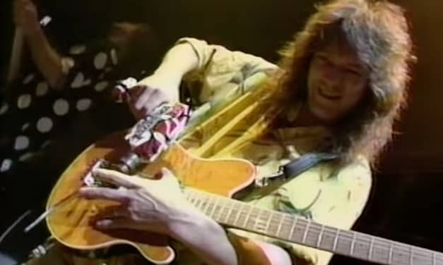 30 Years Ago: Van Halen Cook Up a Hit With ‘Poundcake’